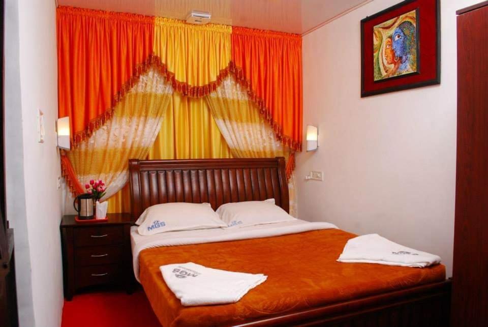 Mgs Residency Hotel Kallar Vattiyar Exterior photo